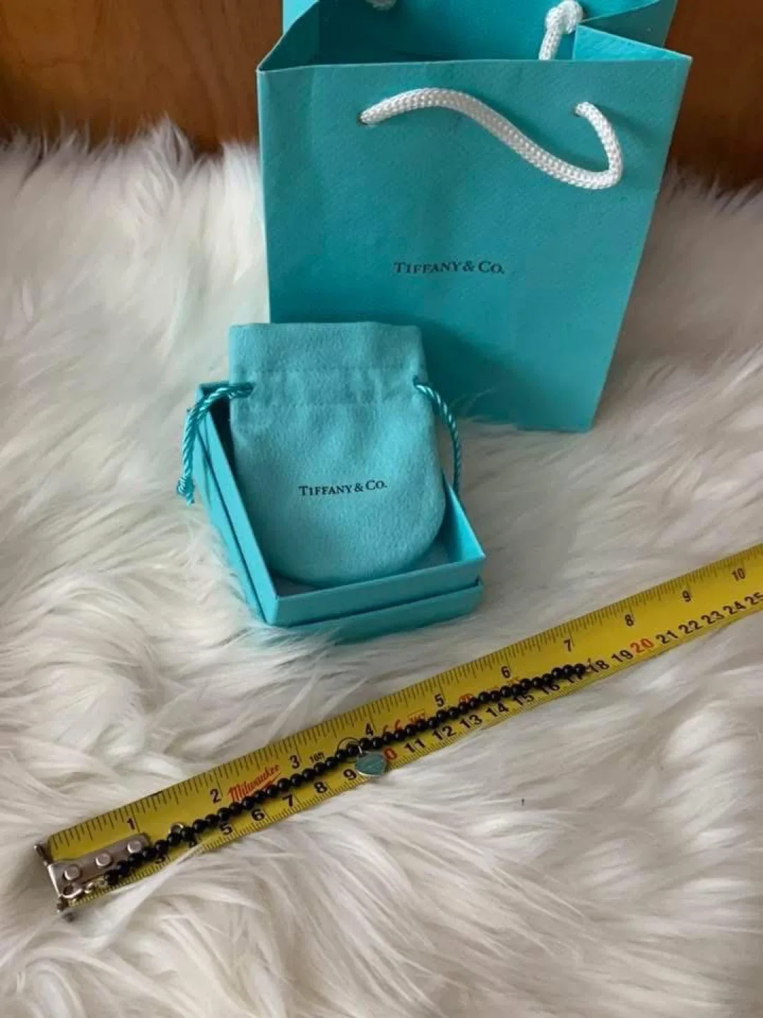 Tiffany & Co. Onyx Heart Tag Bracelet image indicator(8)