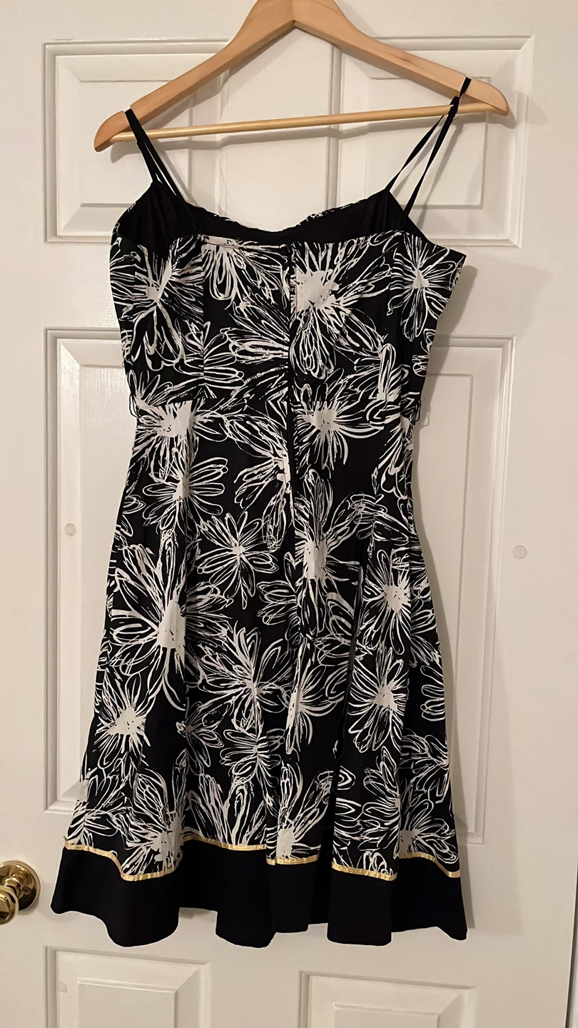 Jolie Petite Black Floral Dress - Size 4P - photo 2