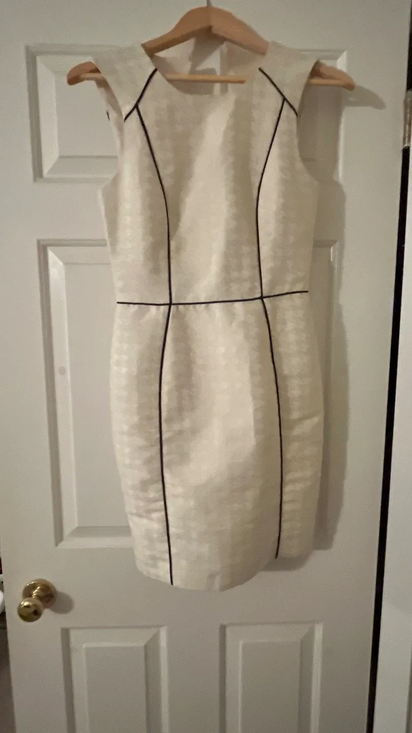 H&M Cream Dress - Size 6 thumbnail