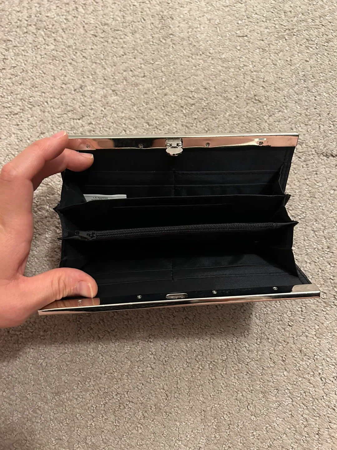 Black & White Patterned Kisslock Wallet image indicator(2)