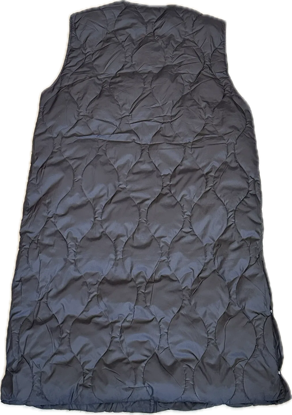 H&M Black Long Quilted Vest image indicator(7)