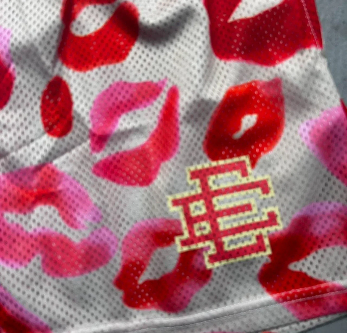 Eric Emanuel Kiss Print Mesh Shorts Red Pink Lips image indicator(2)