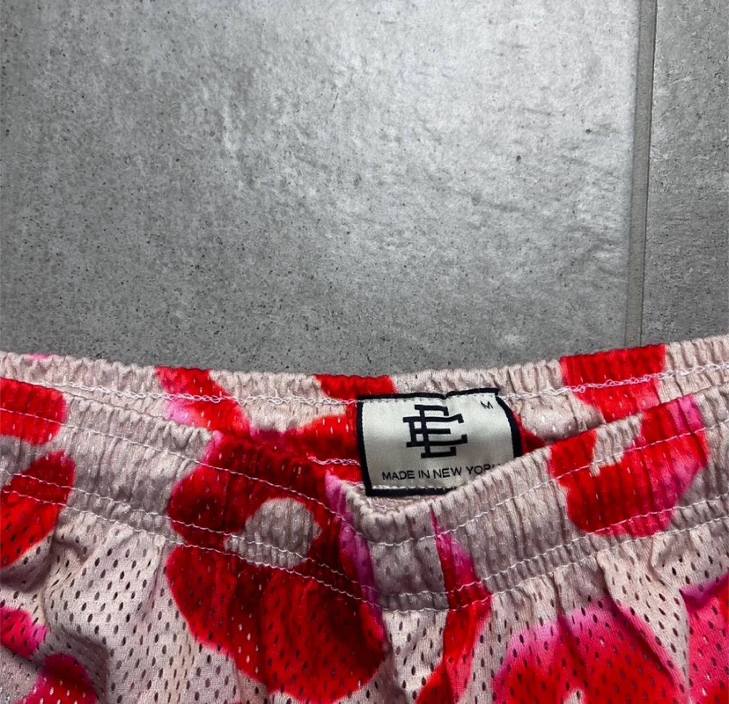 Eric Emanuel Kiss Print Mesh Shorts Red Pink Lips image indicator(3)