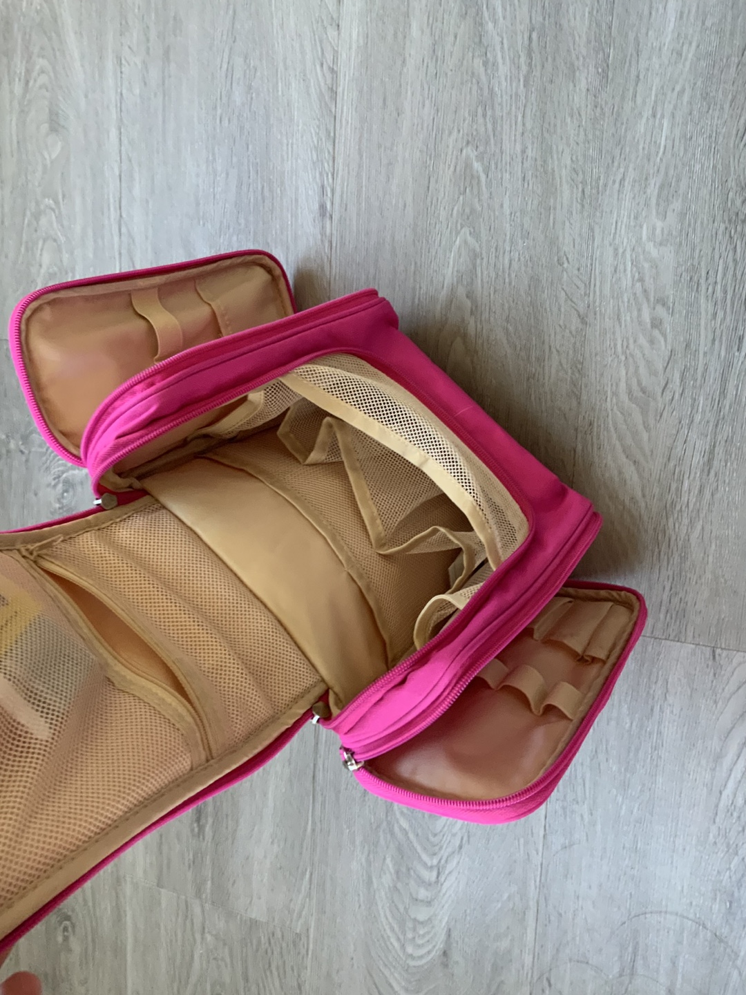 Cosmetic Bag - Pink Travel Toiletry Organizer - photo 3