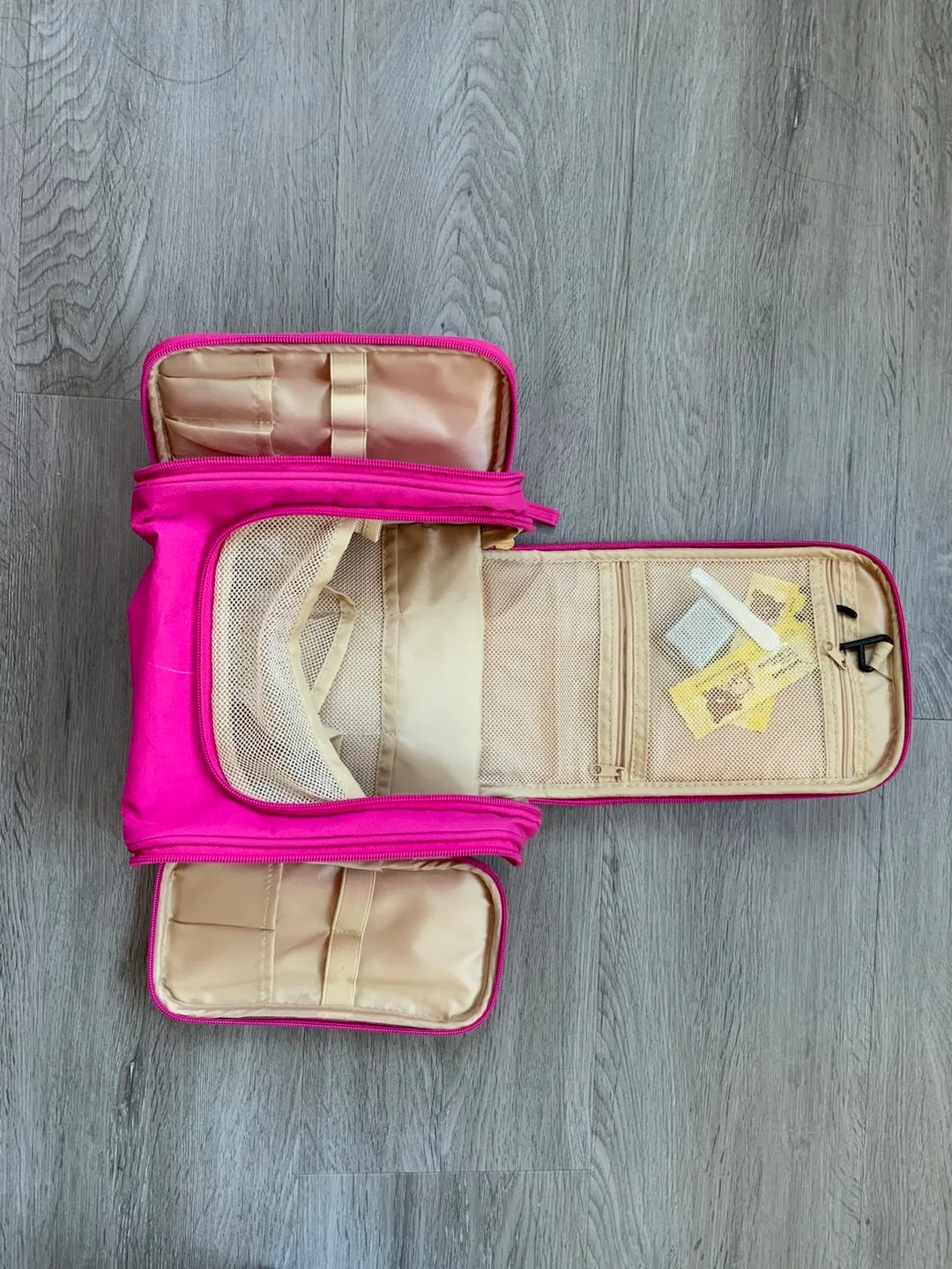 Cosmetic Bag - Pink Travel Toiletry Organizer image indicator(5)