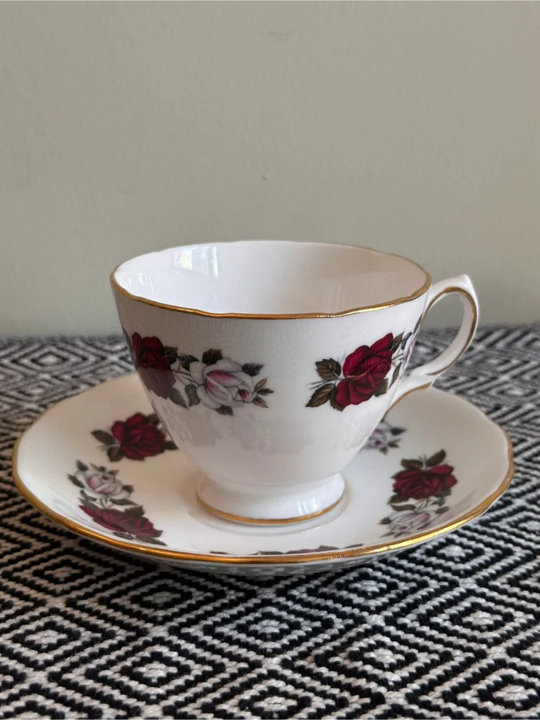 Royal Vale Bone China Tea Cup & Saucer thumbnail