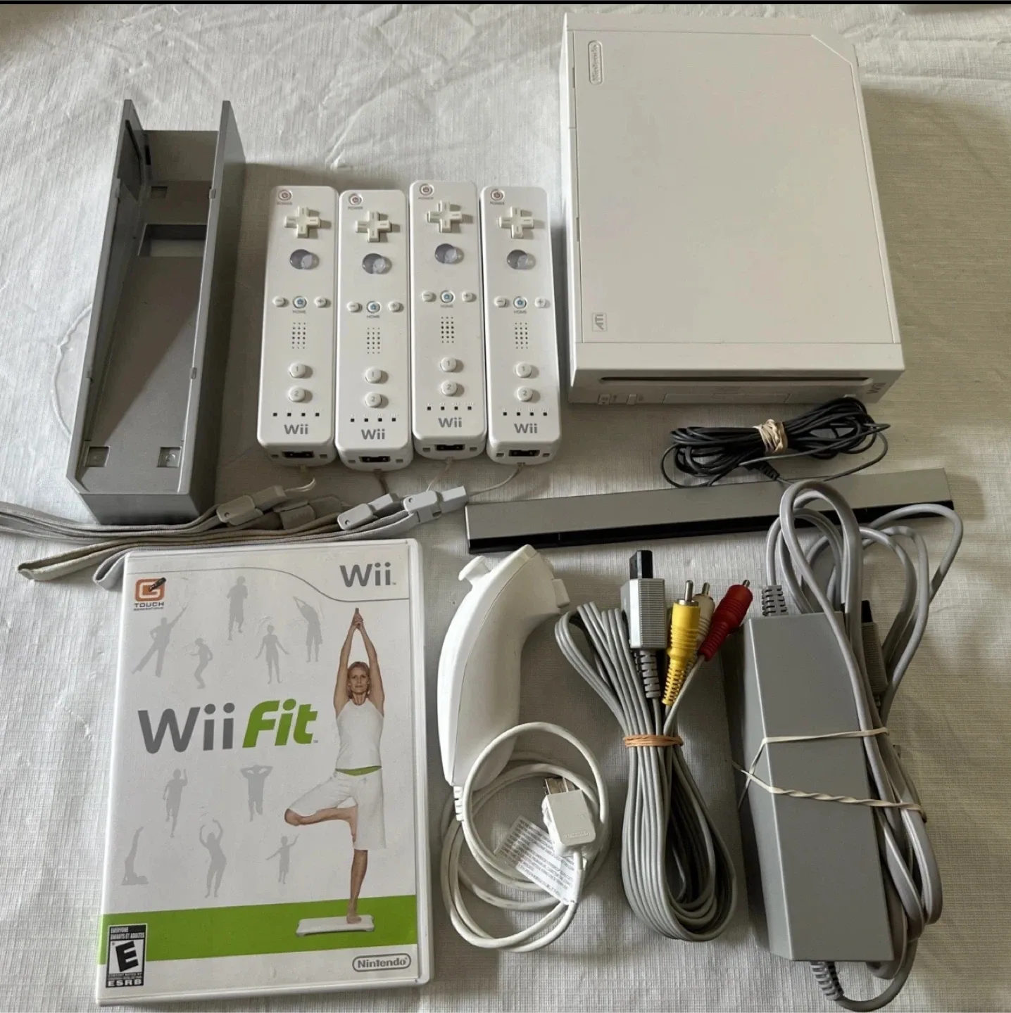 Nintendo Wii Console with 4 controllers thumbnail