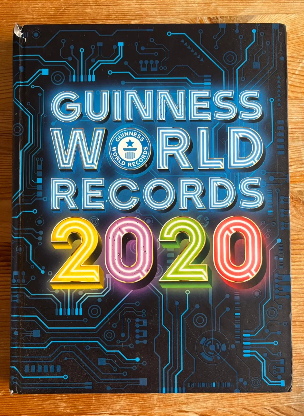 🥕Guinness World Records 2020 Book thumbnail