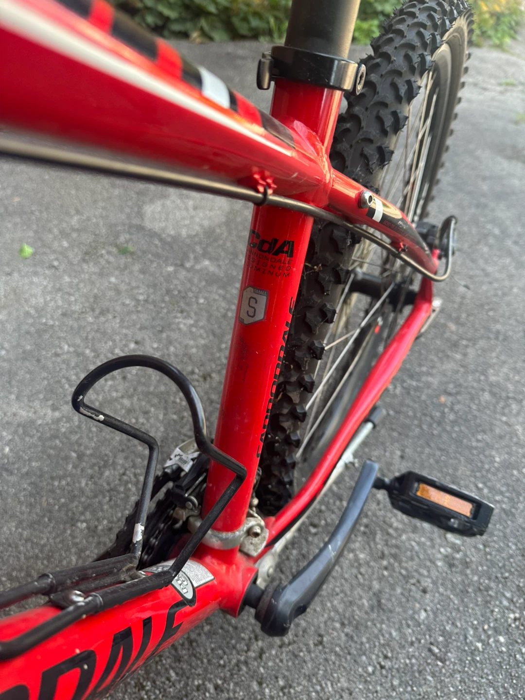 Cannon dale Mountain Bike - Size Small - photo 5