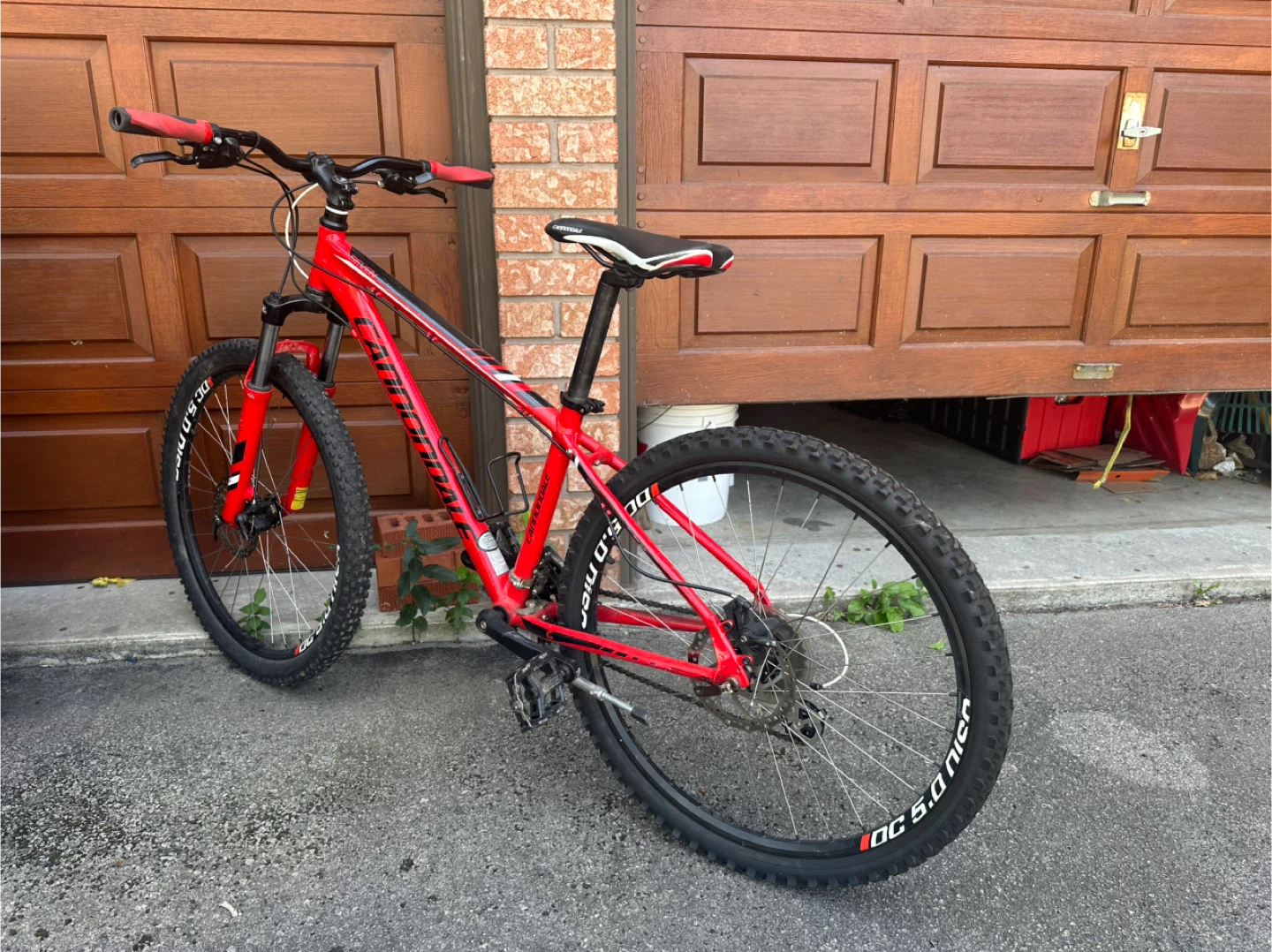 Cannon dale Mountain Bike - Size Small