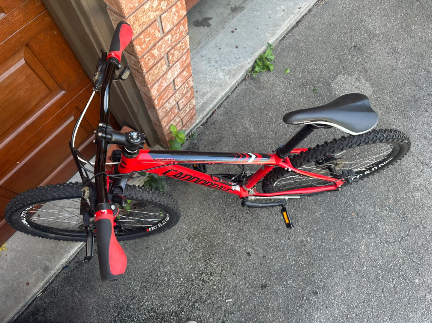 Cannon dale Mountain Bike - Size Small - photo 2