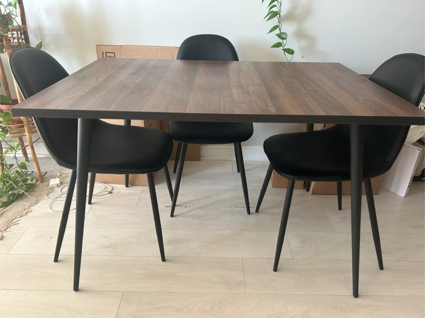 Structube Dining Table thumbnail