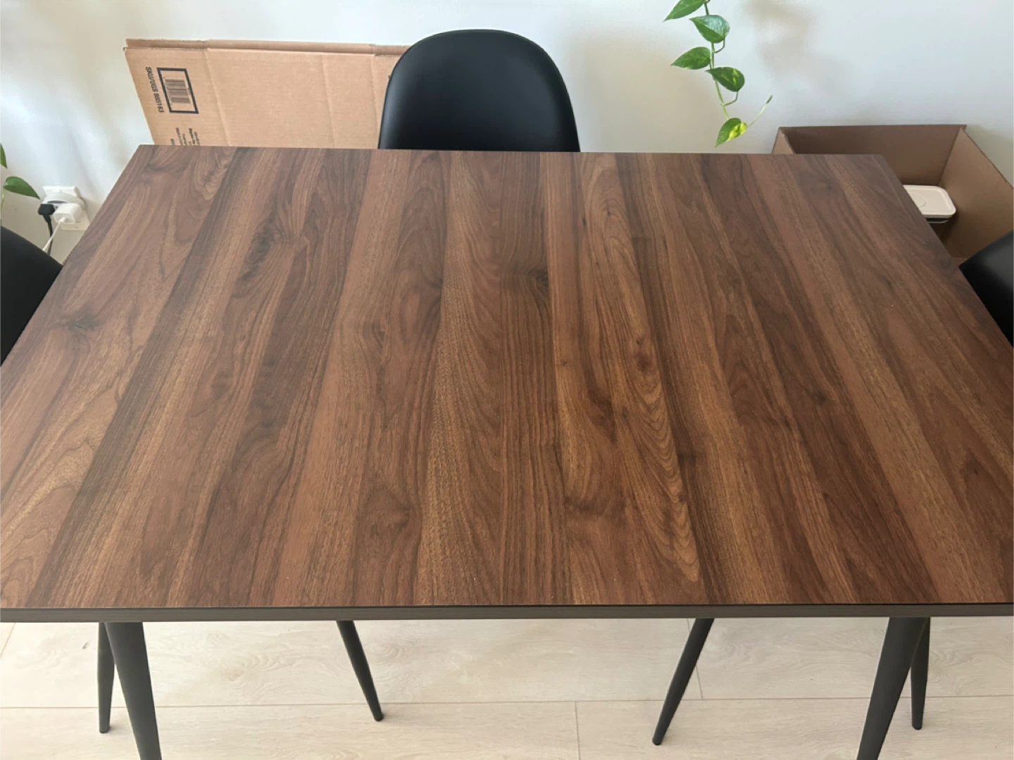 Structube Dining Table - photo 2