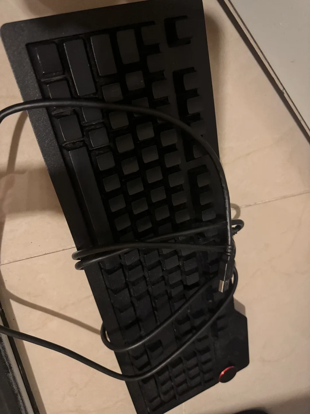 Used Silver & Black Keyboards image indicator(3)