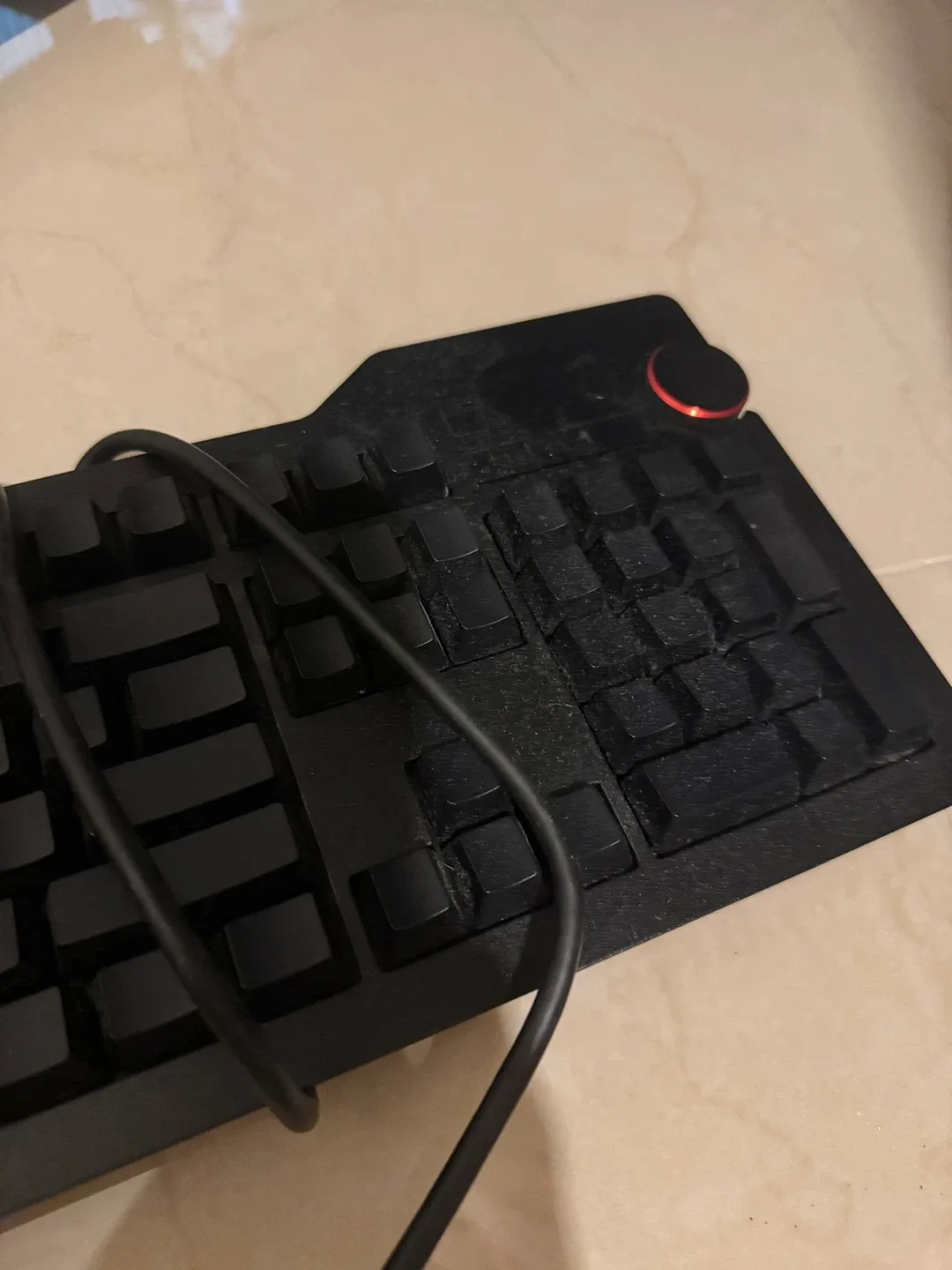 Used Silver & Black Keyboards thumbnail