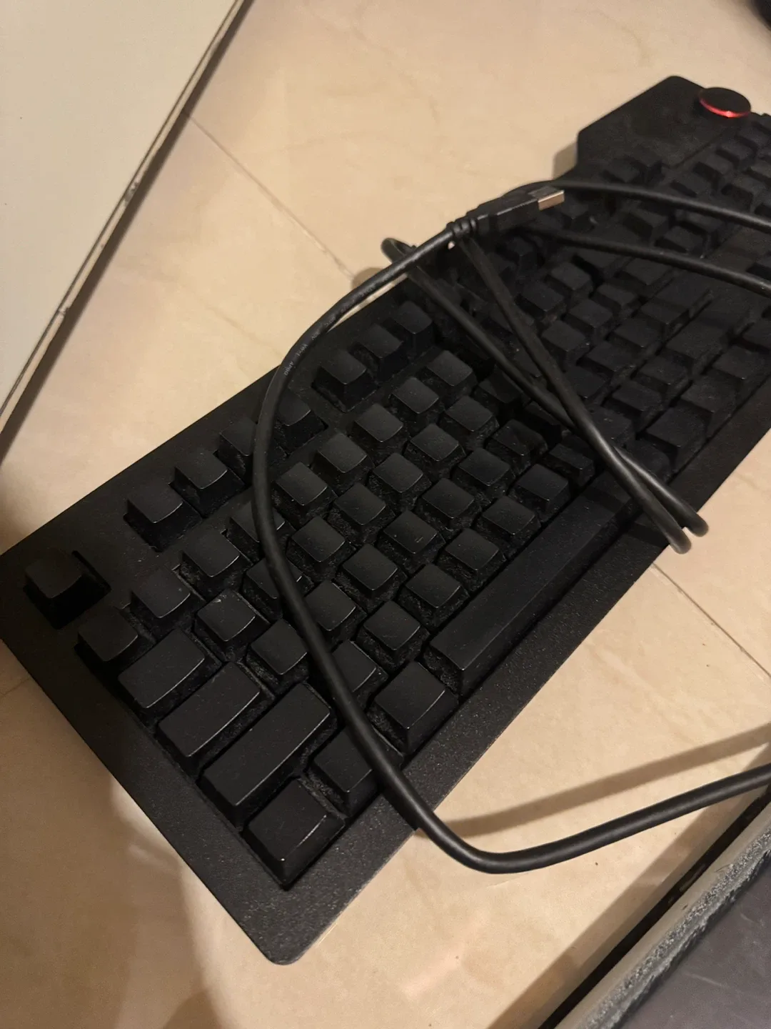 Used Silver & Black Keyboards image indicator(2)