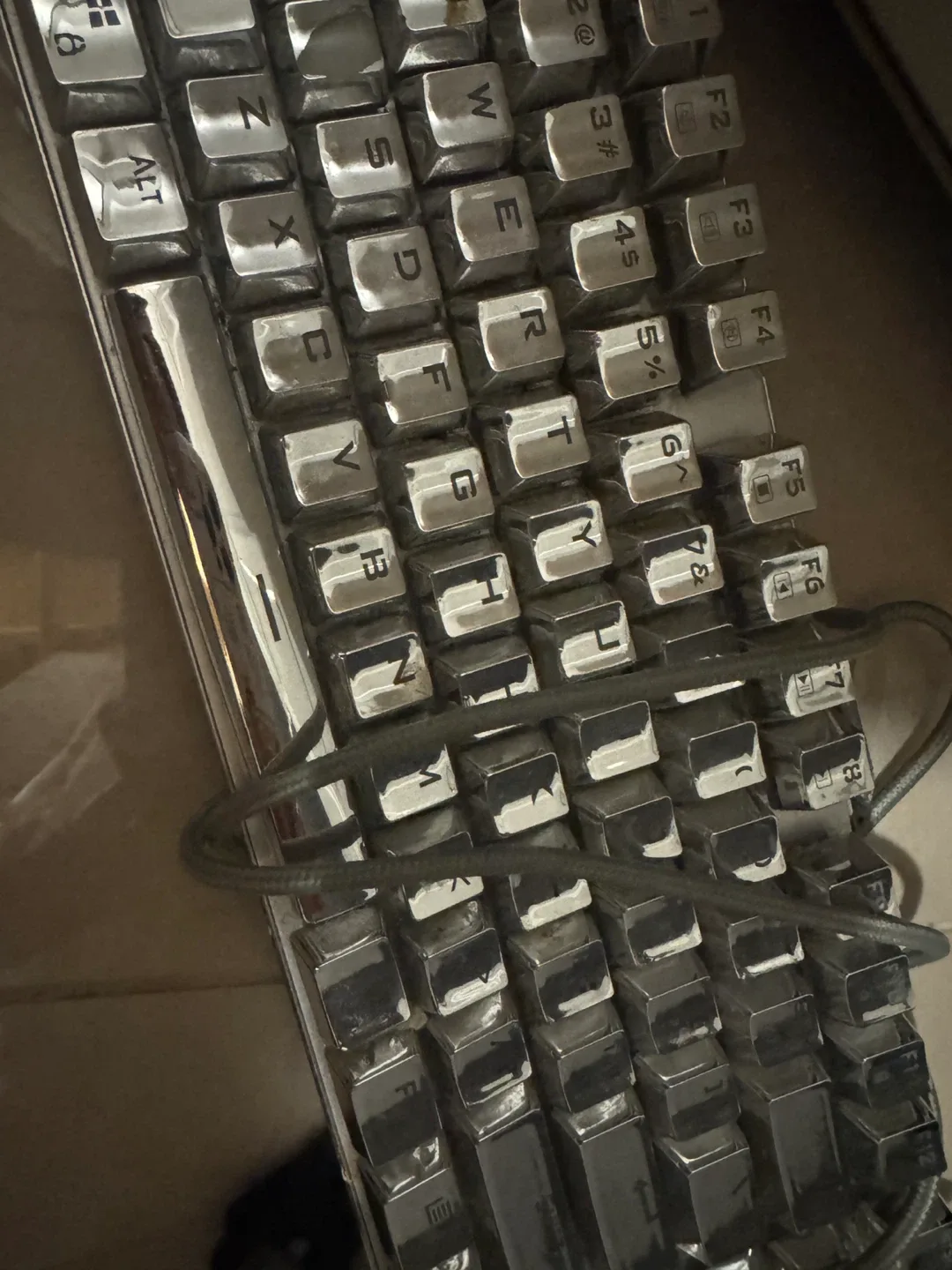 Used Silver & Black Keyboards image indicator(5)