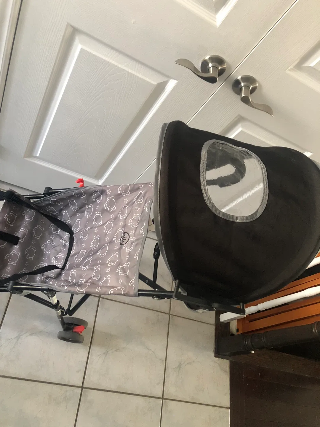 Gilt Stroller - Lightweight & Compact image indicator(4)