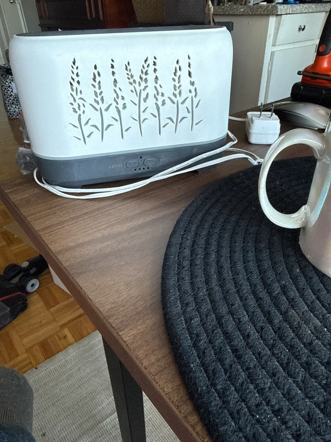 Aroma Diffuser with Lavender Design thumbnail