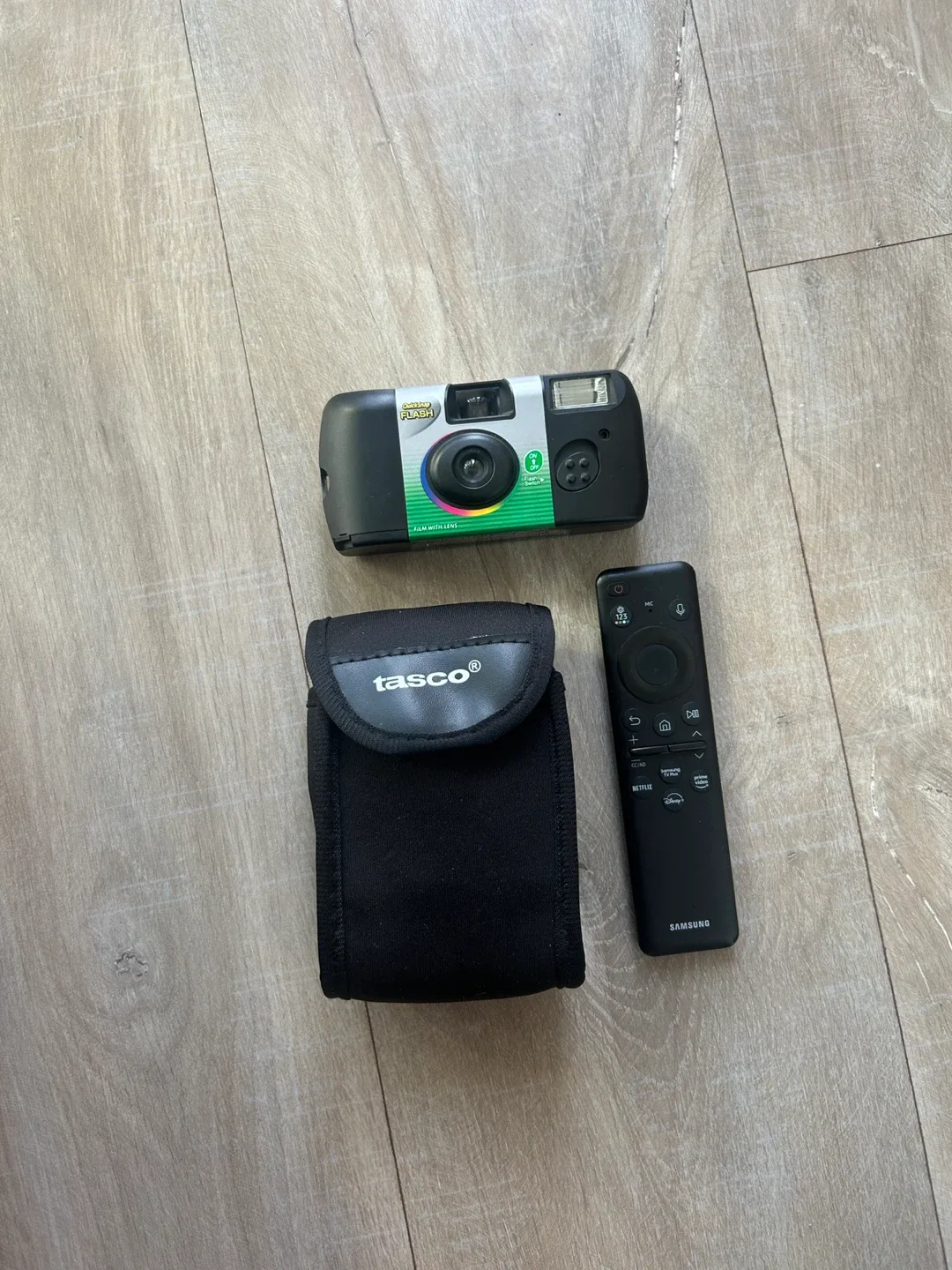 Almost new! Tasco Essentials 10x25 Binoculars - Compact image indicator(8)