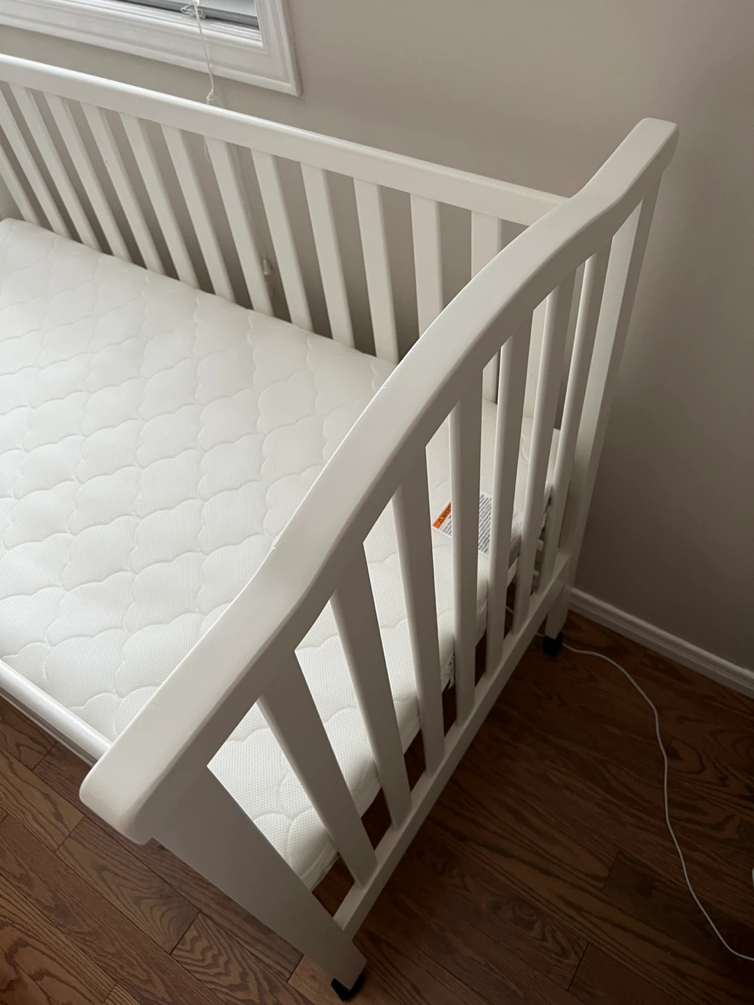 White Baby Crib - photo 3
