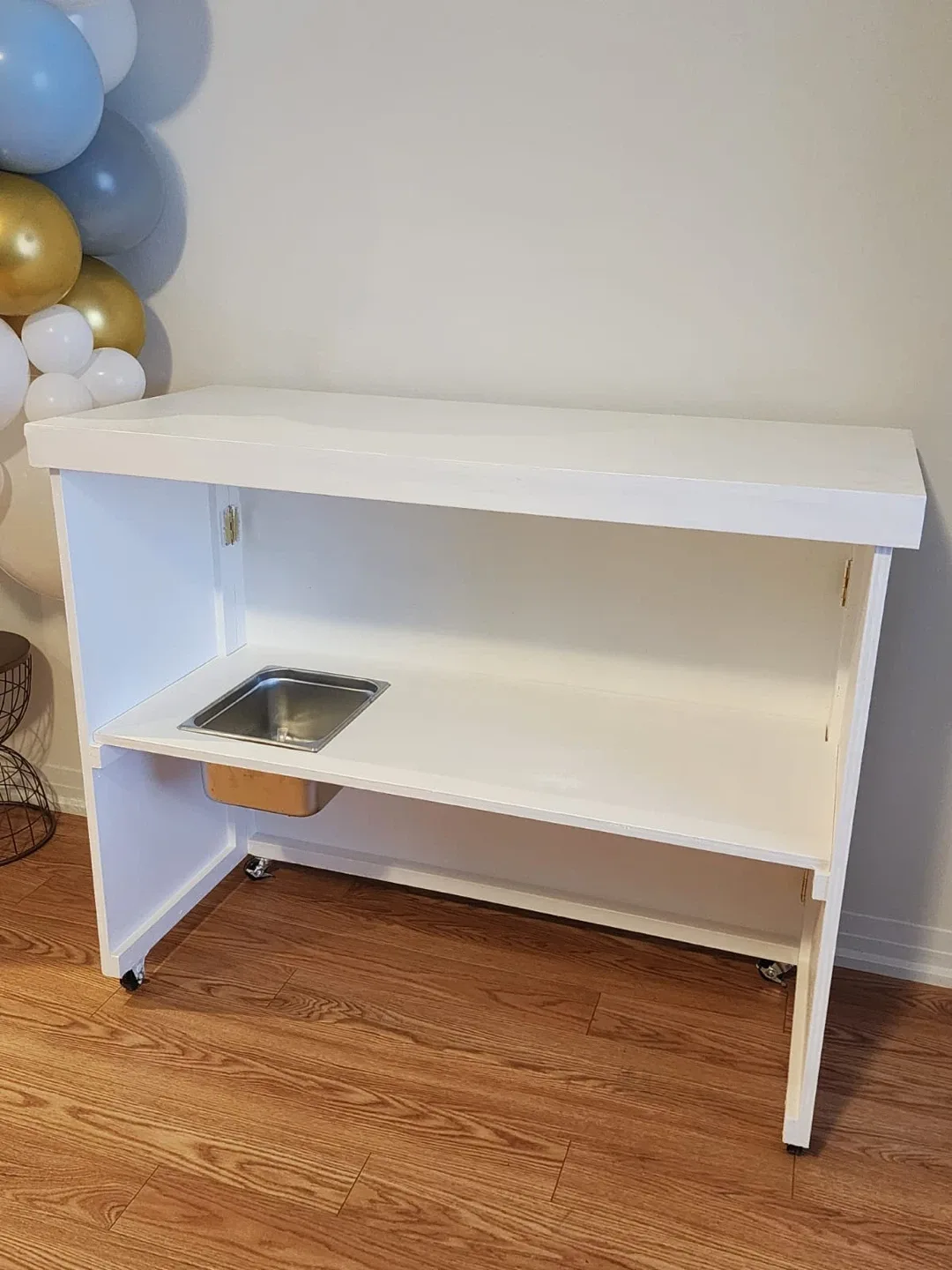 White Mobile Bar Cart with Sink image indicator(5)