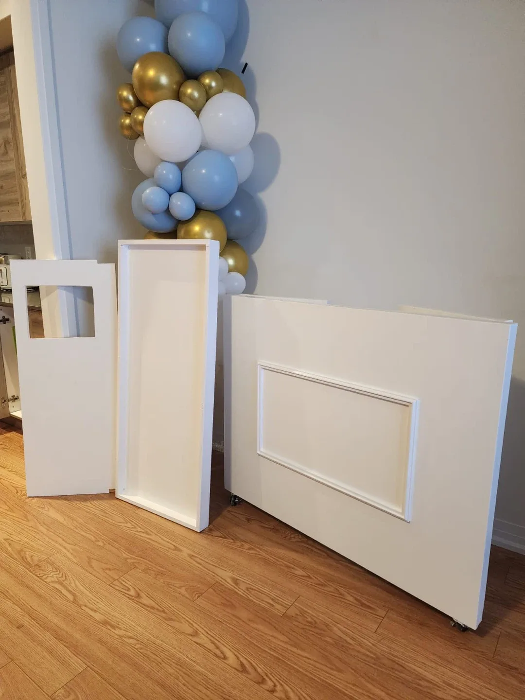 White Mobile Bar Cart with Sink image indicator(8)