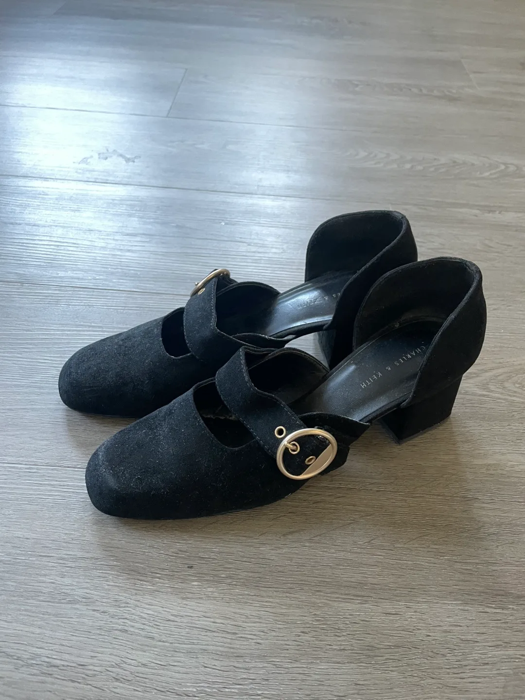 Assorted Women's Shoes - Steve Madden, etc. image indicator(7)