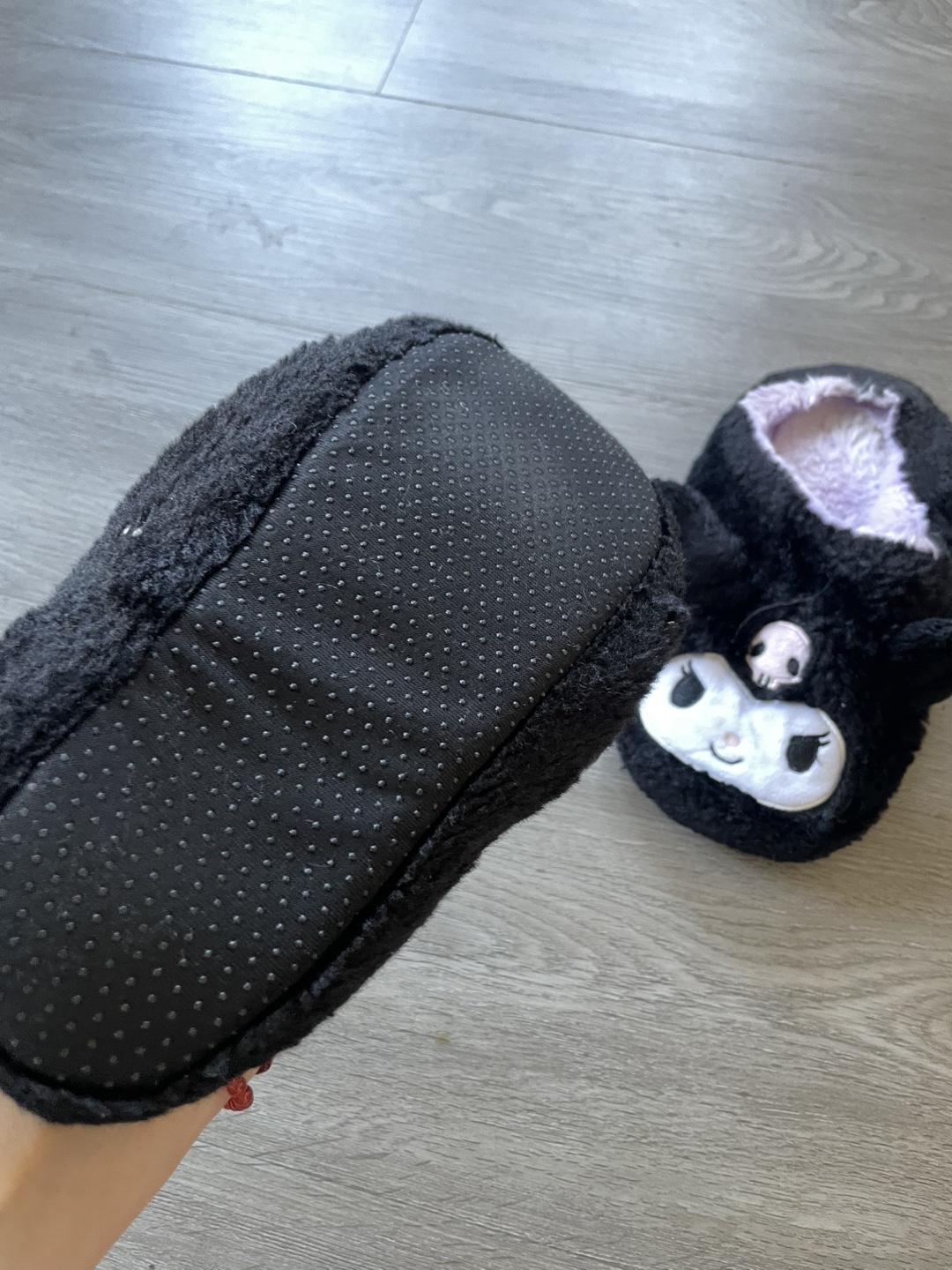 Kuromi Black Slippers - photo 3