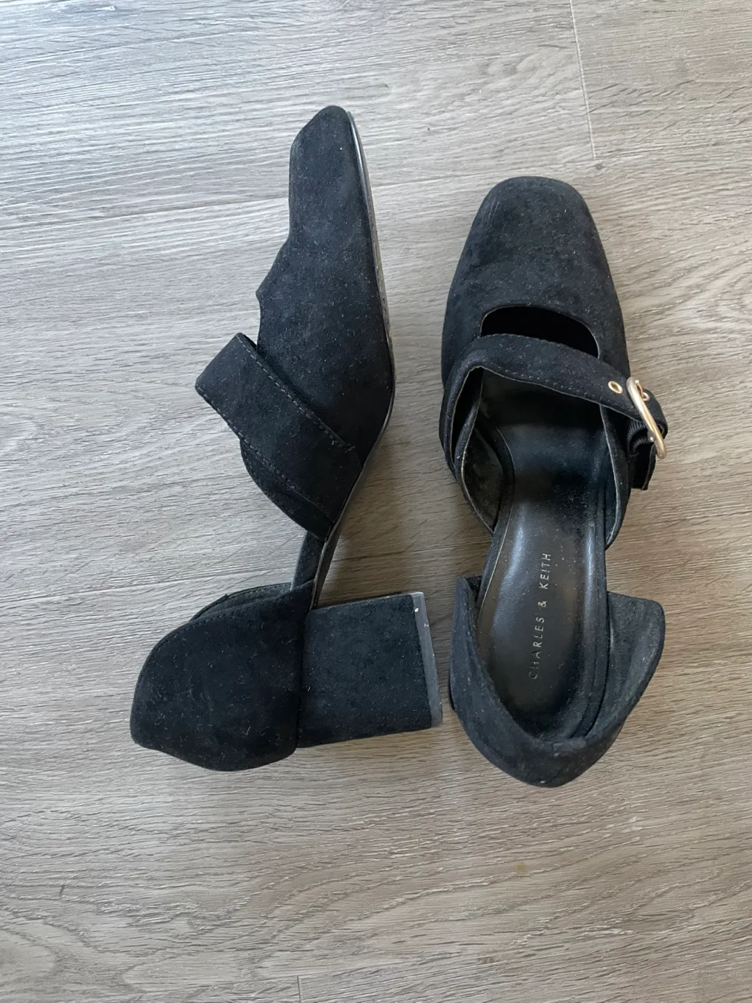 Charles & Keith Black Heels image indicator(5)