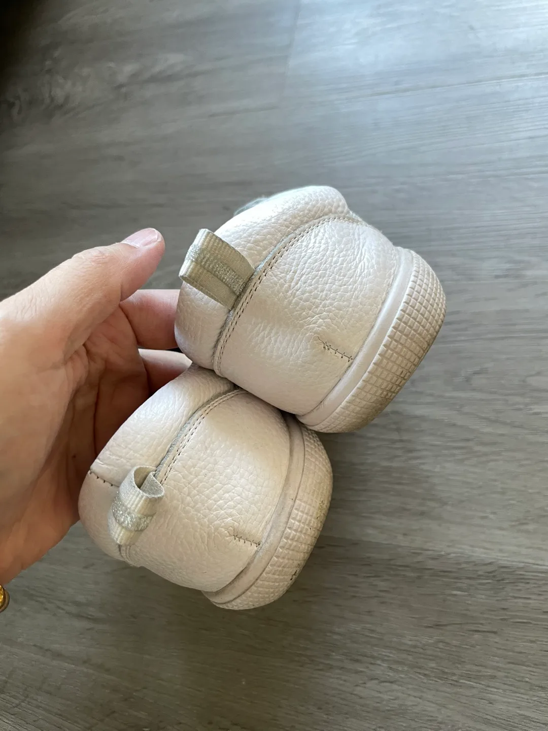 Like Onitsuka Tiger White Leather Sneakers image indicator(4)