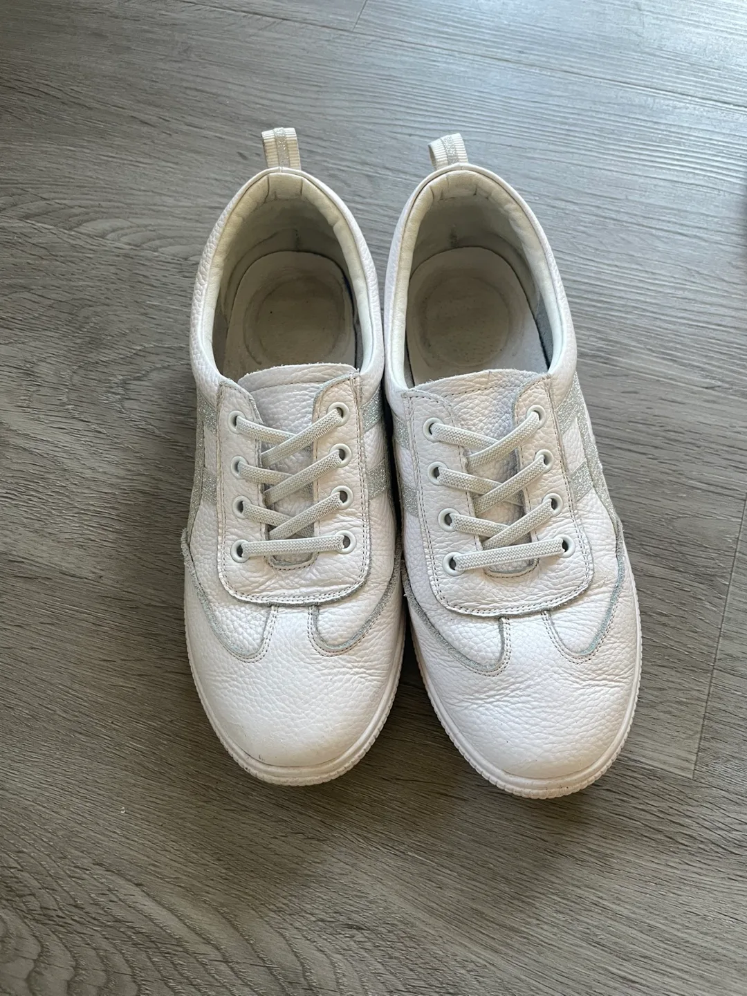 Like Onitsuka Tiger White Leather Sneakers image indicator(5)