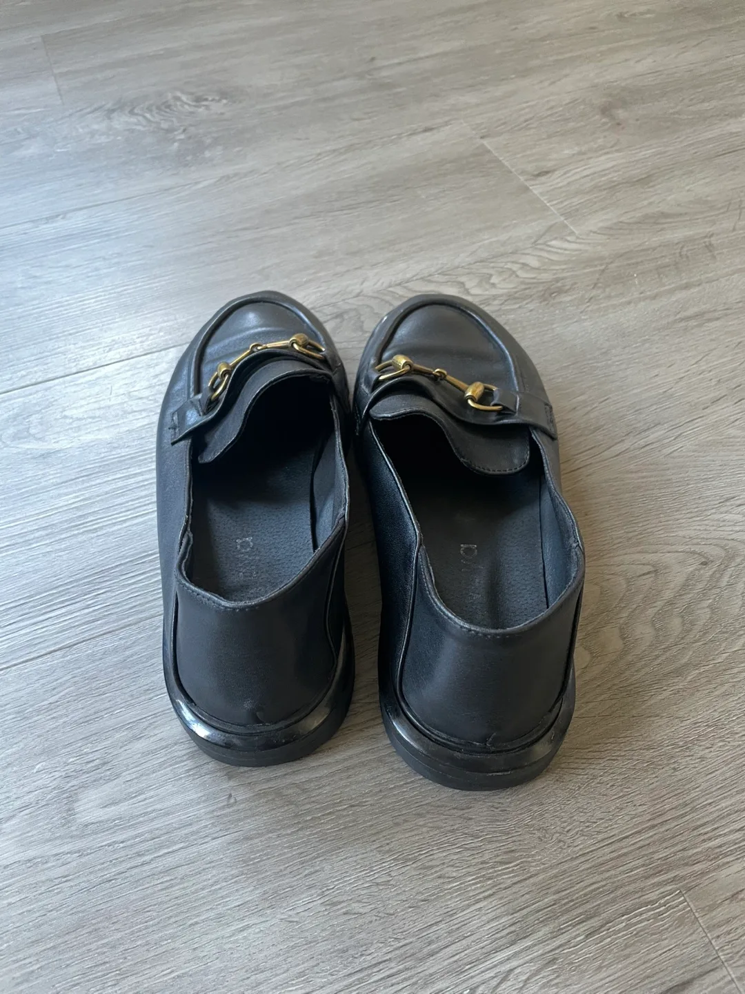 Daya Black Leather Loafers image indicator(4)