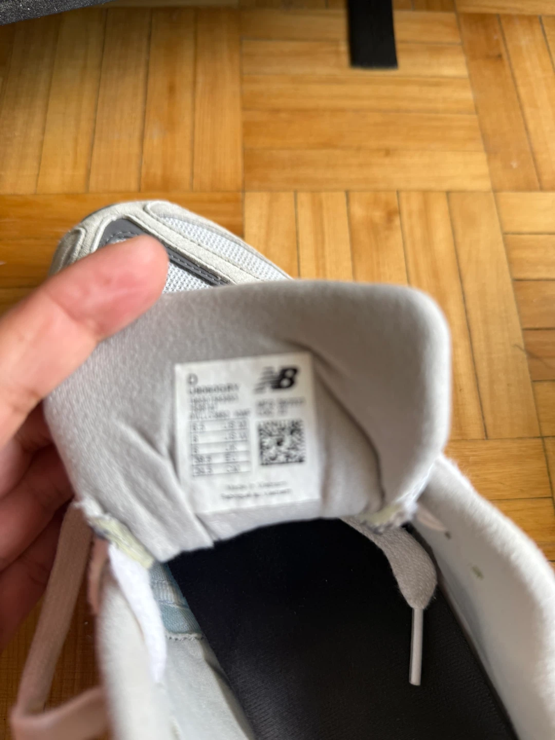New Balance 9060 Grey/White, US 8.5 - photo 4