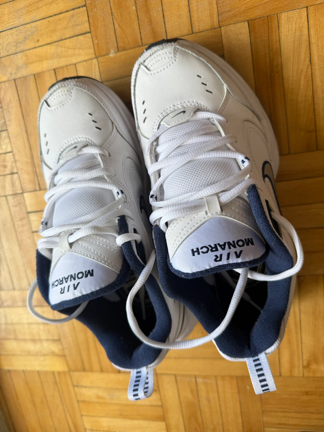 Nike Air Monarch IV White/Navy, Size 6.5