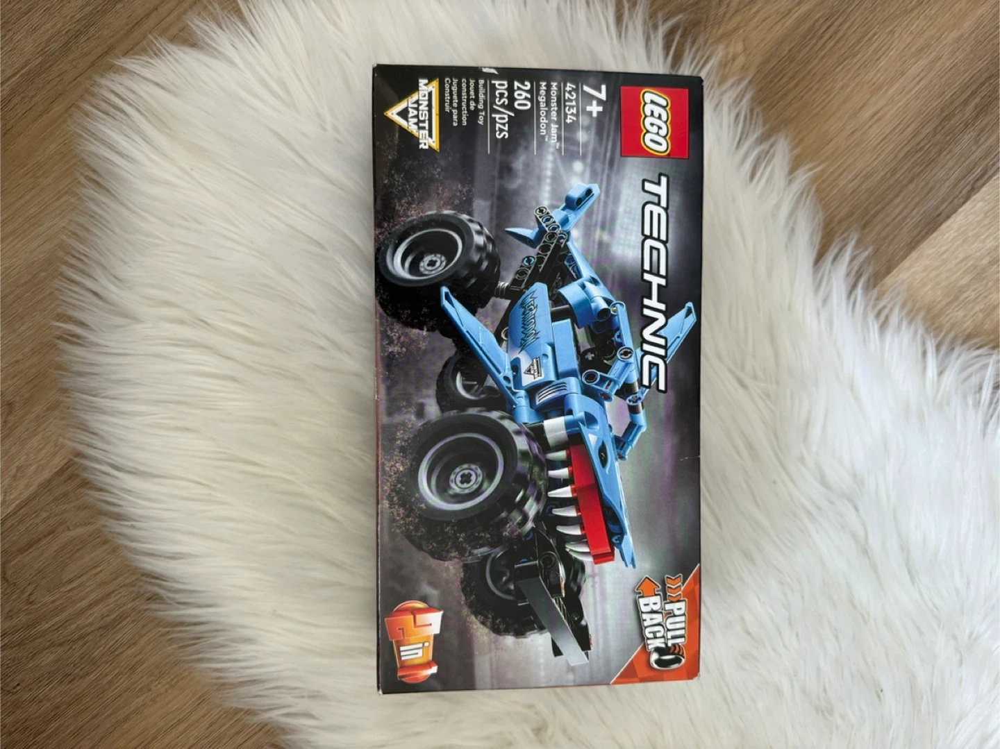 *BRAND NEW* LEGO Monster Jam Megalodon Pull-Back Racer Set - photo 2