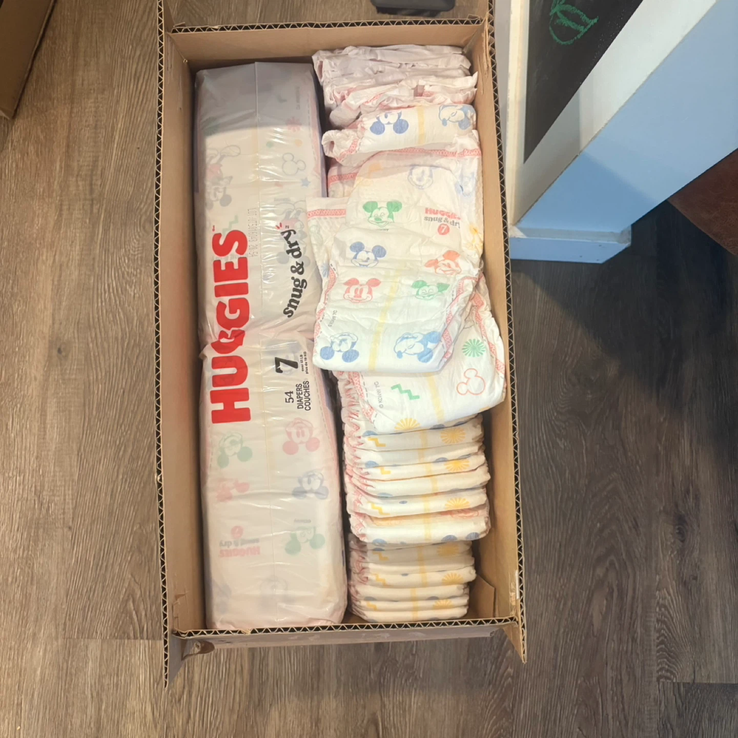 Huggies Snug & Dry Size 7 Diapers (108 count) - photo 3
