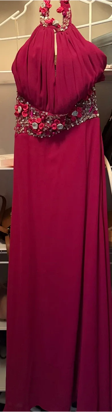 Selection of Formal Dresses image indicator(5)