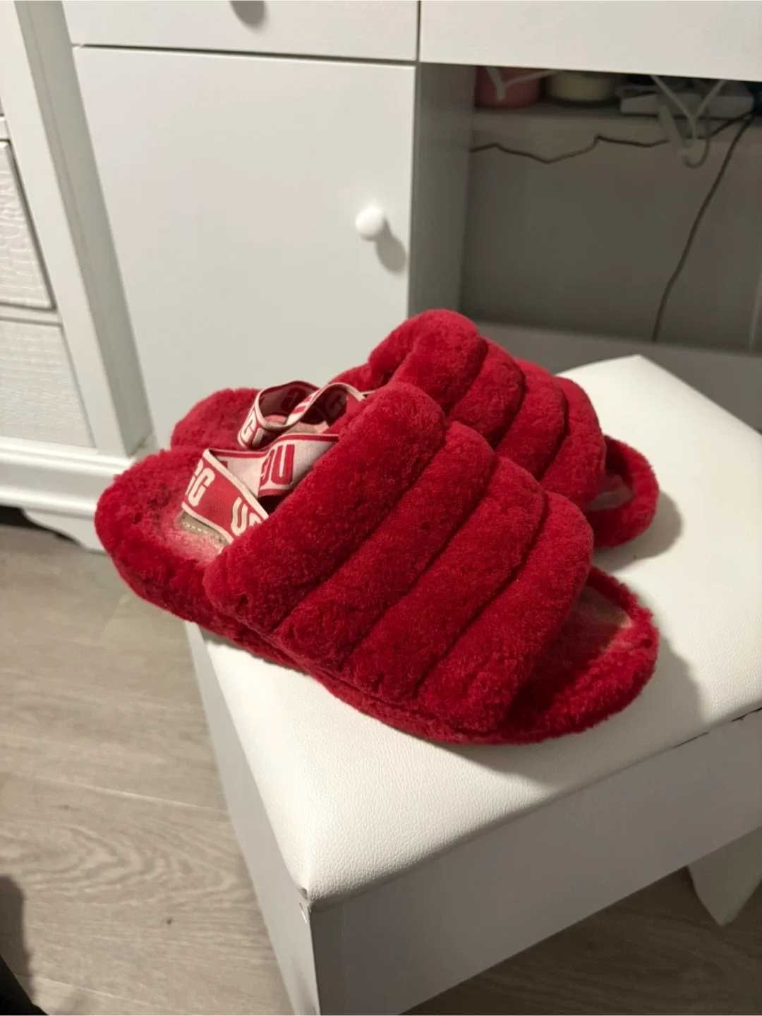 UGG Fluff Yeah Slides - Red thumbnail