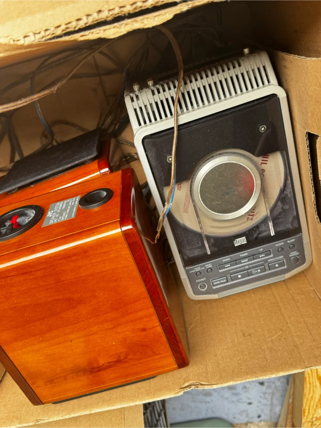 JVC Speaker System SP-UX5000 and Receiver image indicator(4)