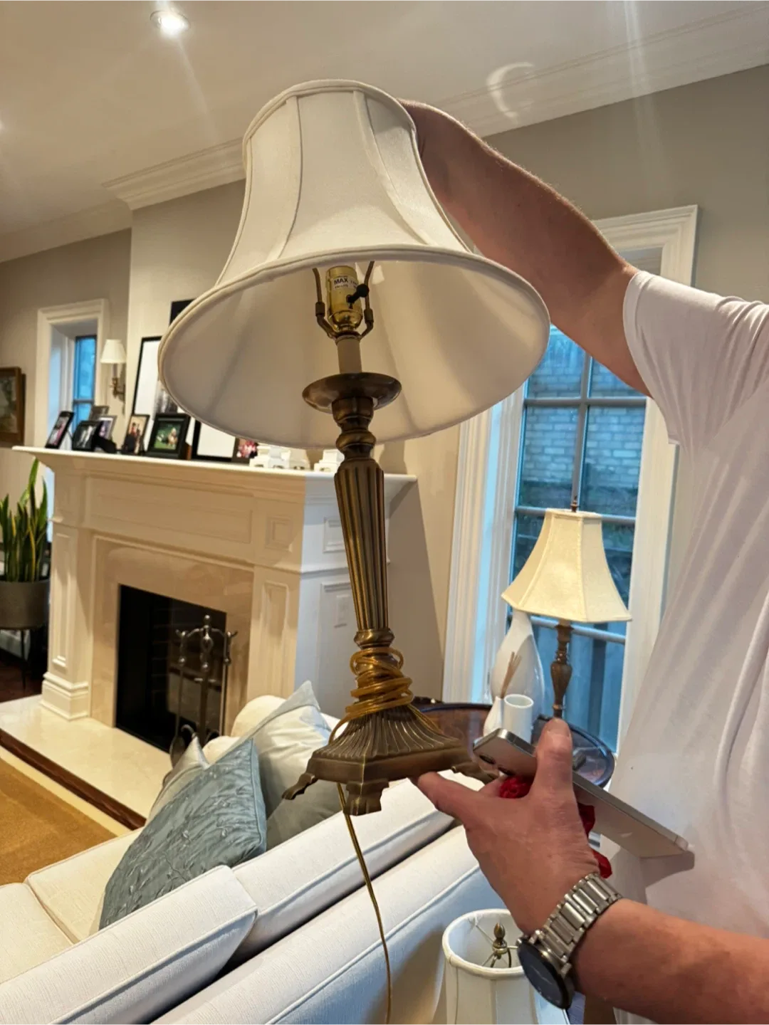 2 Vintage brass table lamps with classic bell shades image indicator(2)