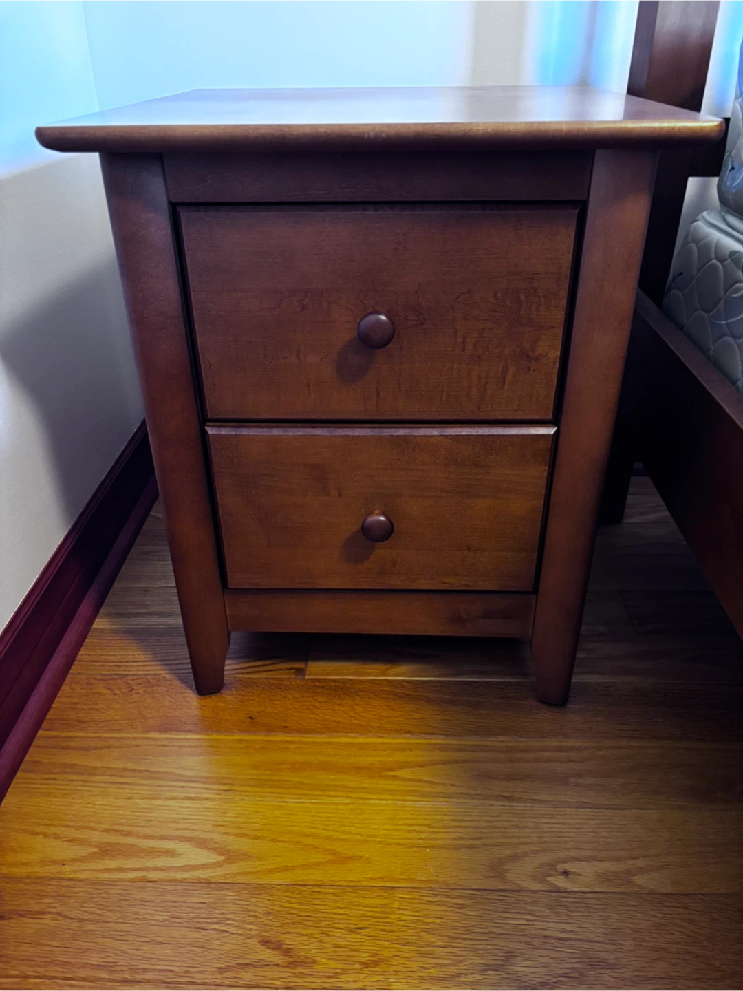 Solid Maple Queen Slat Bed with End Tables and Dresser, Like New - photo 4