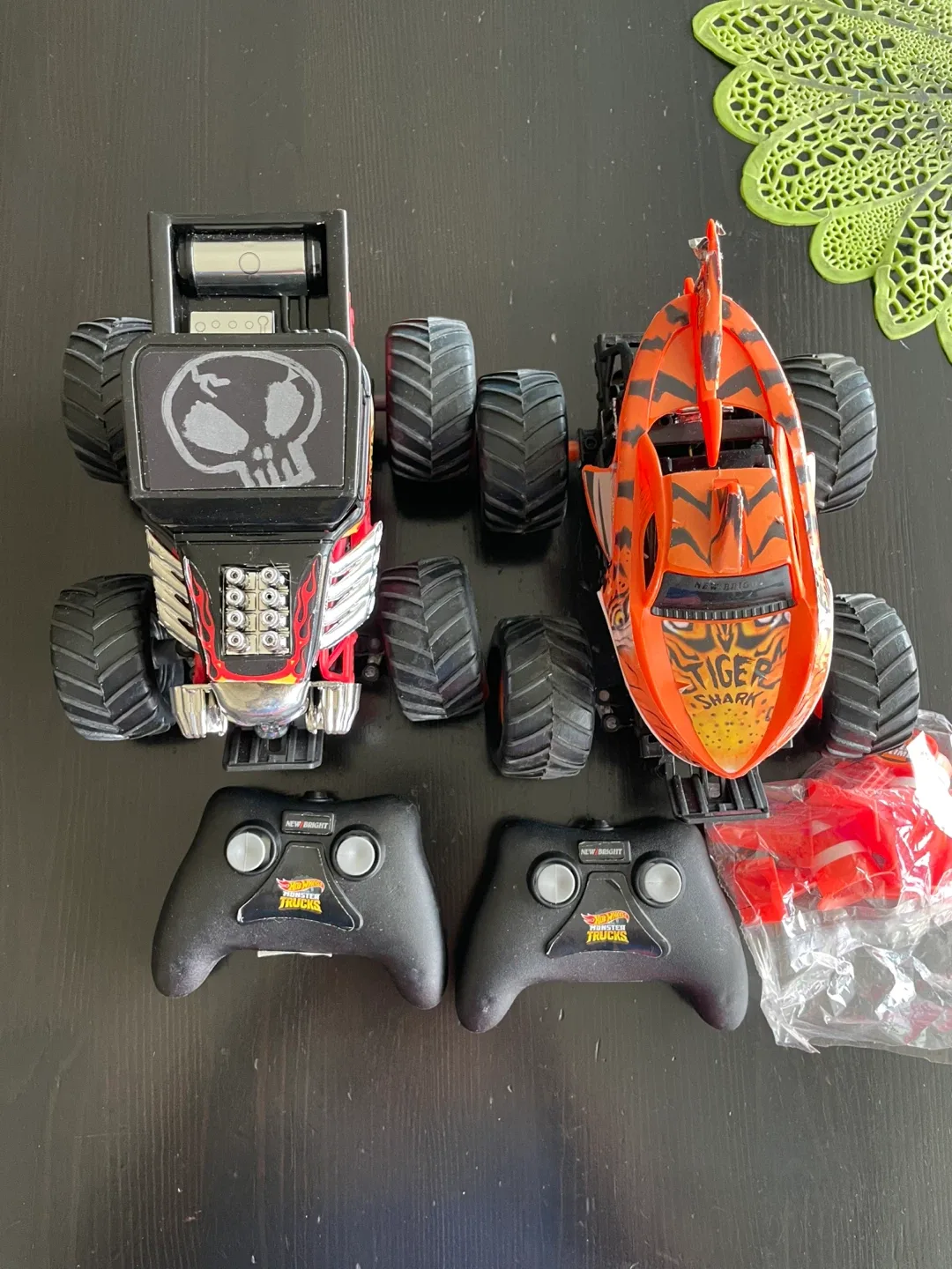 New Bright Hot Wheels Monster Truck Lot 🥕 thumbnail