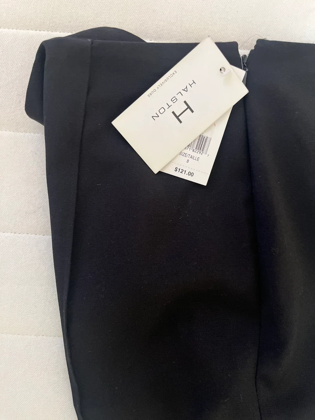 NEW Halston Black Pants Size 8 image indicator(4)