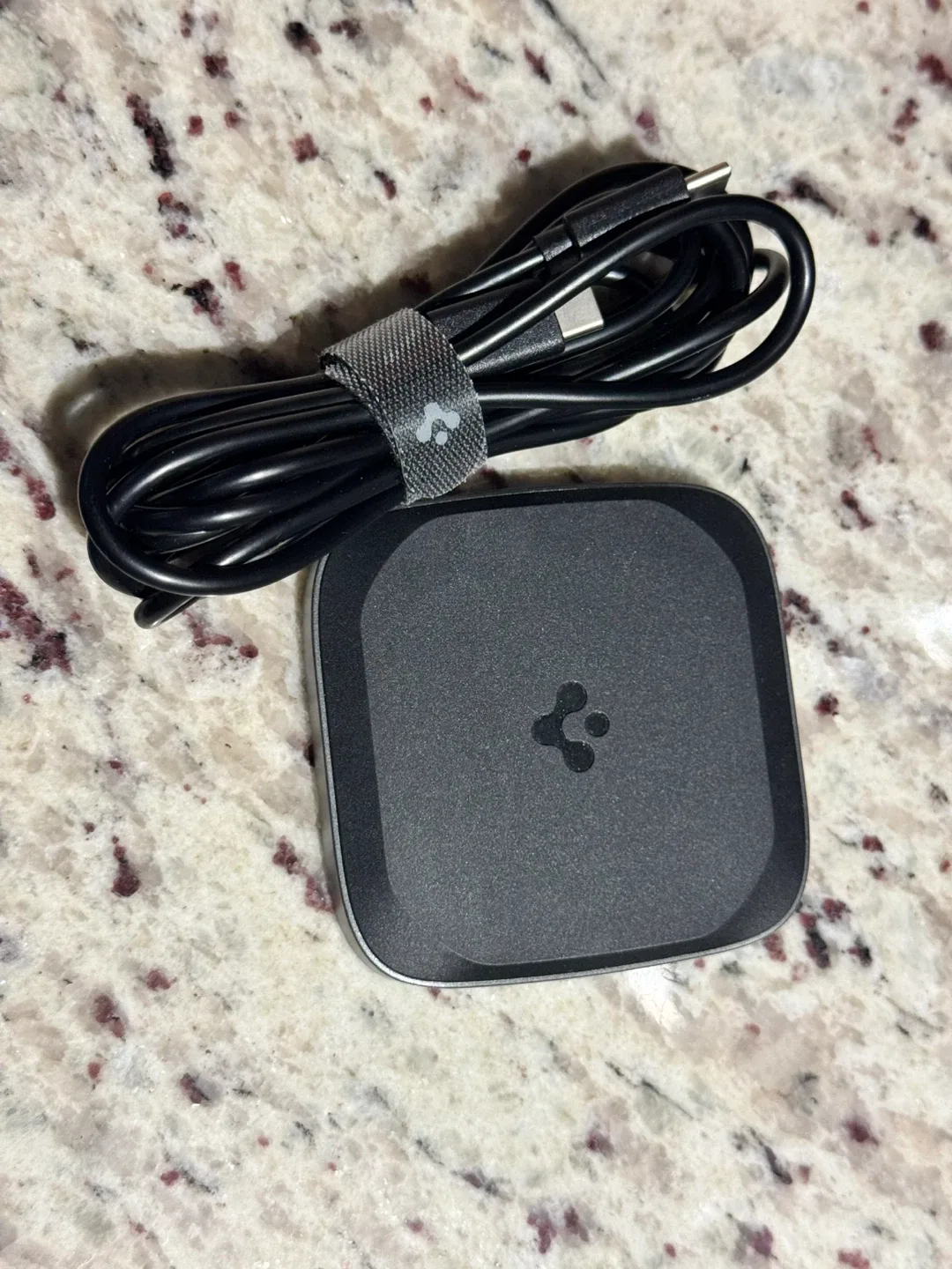 Spigen PowerArc ArcField Wireless Charger thumbnail