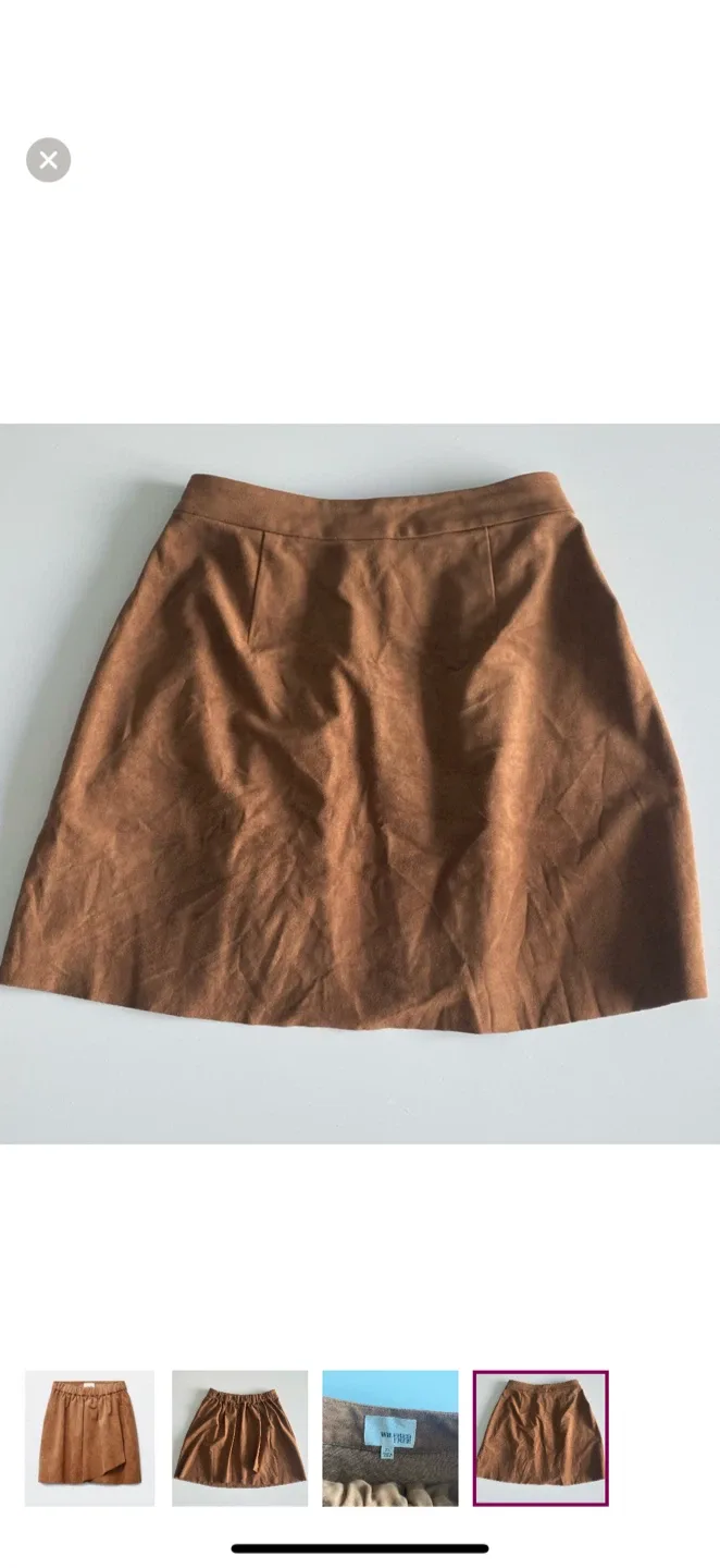 Aritzia Wilfred Nescher Skirt image indicator(4)