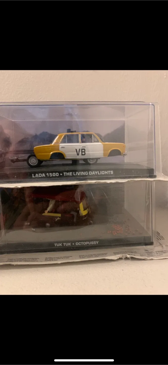 James Bond 007 Diecast Car Collection image indicator(2)