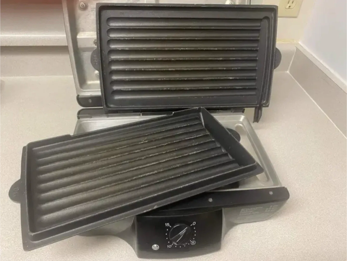 Hamilton Beach Countertop Electric Grill image indicator(3)