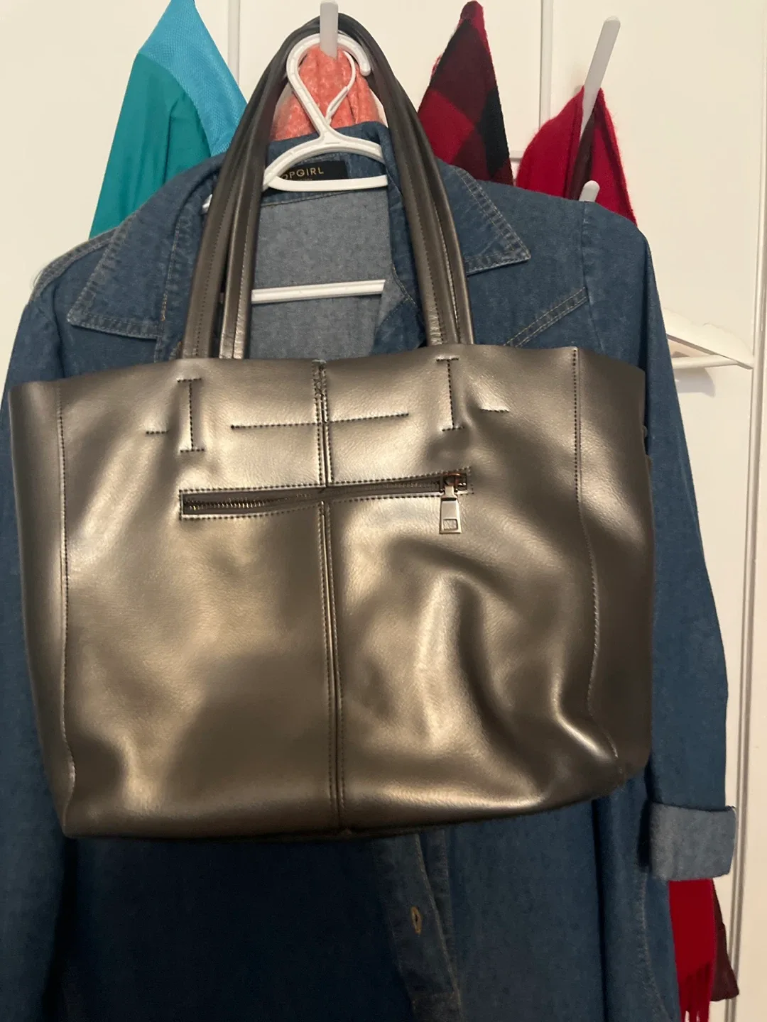 🥕 ALEXRAI Silver Tote Bag 🥕 image indicator(2)