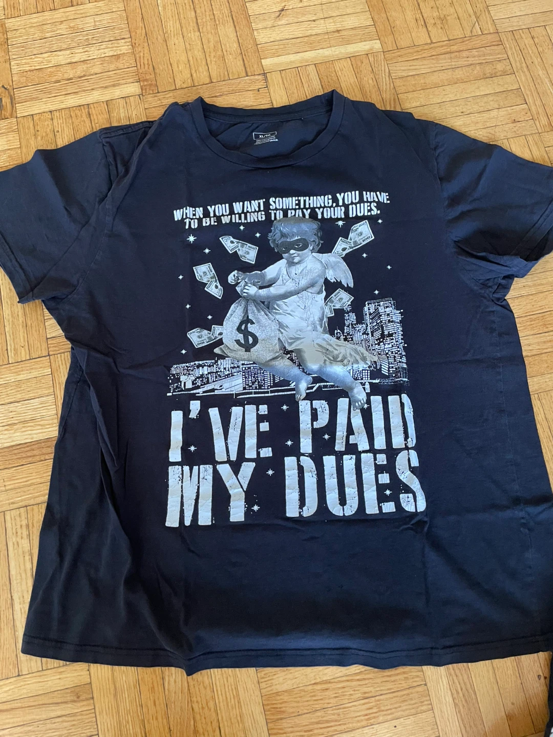 XL T-Shirts: Graffiti & "I've Paid My Dues" 🥕 - photo 3